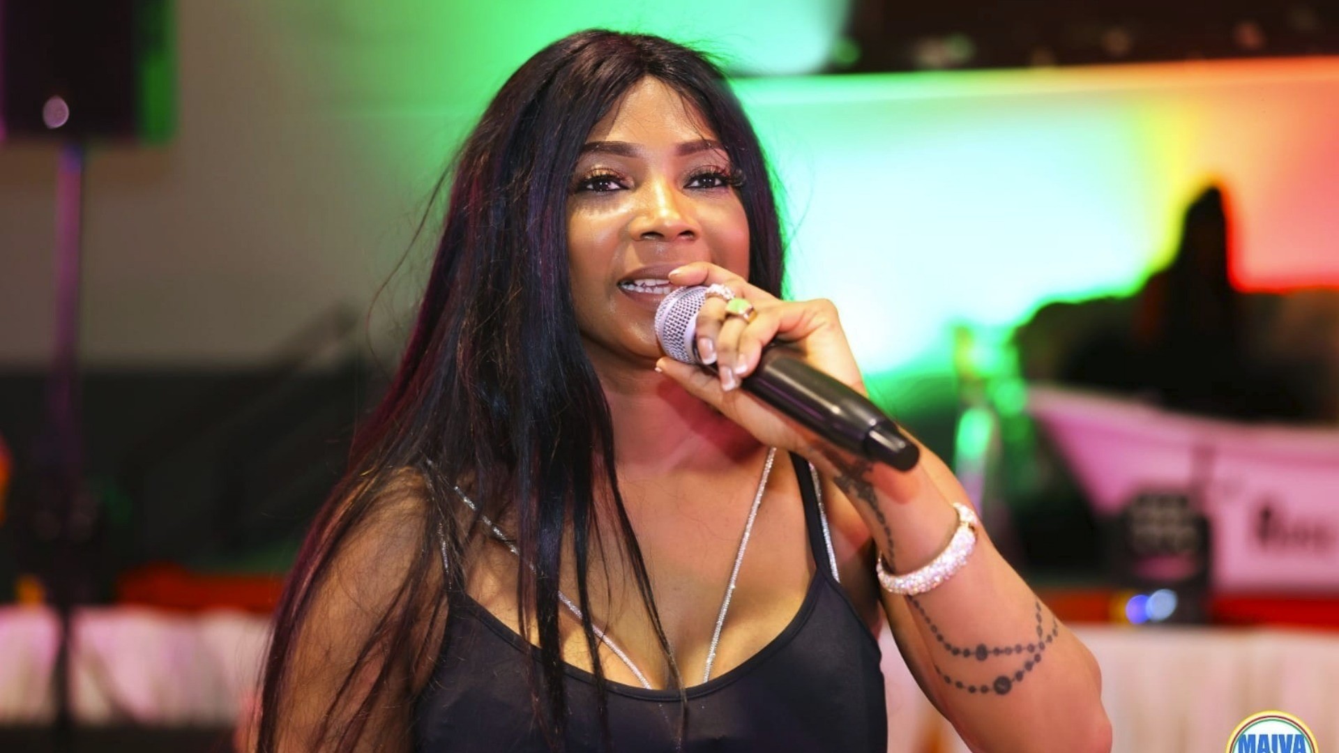 Le Bikutsi de Chez Nous Avec Lady Ponce